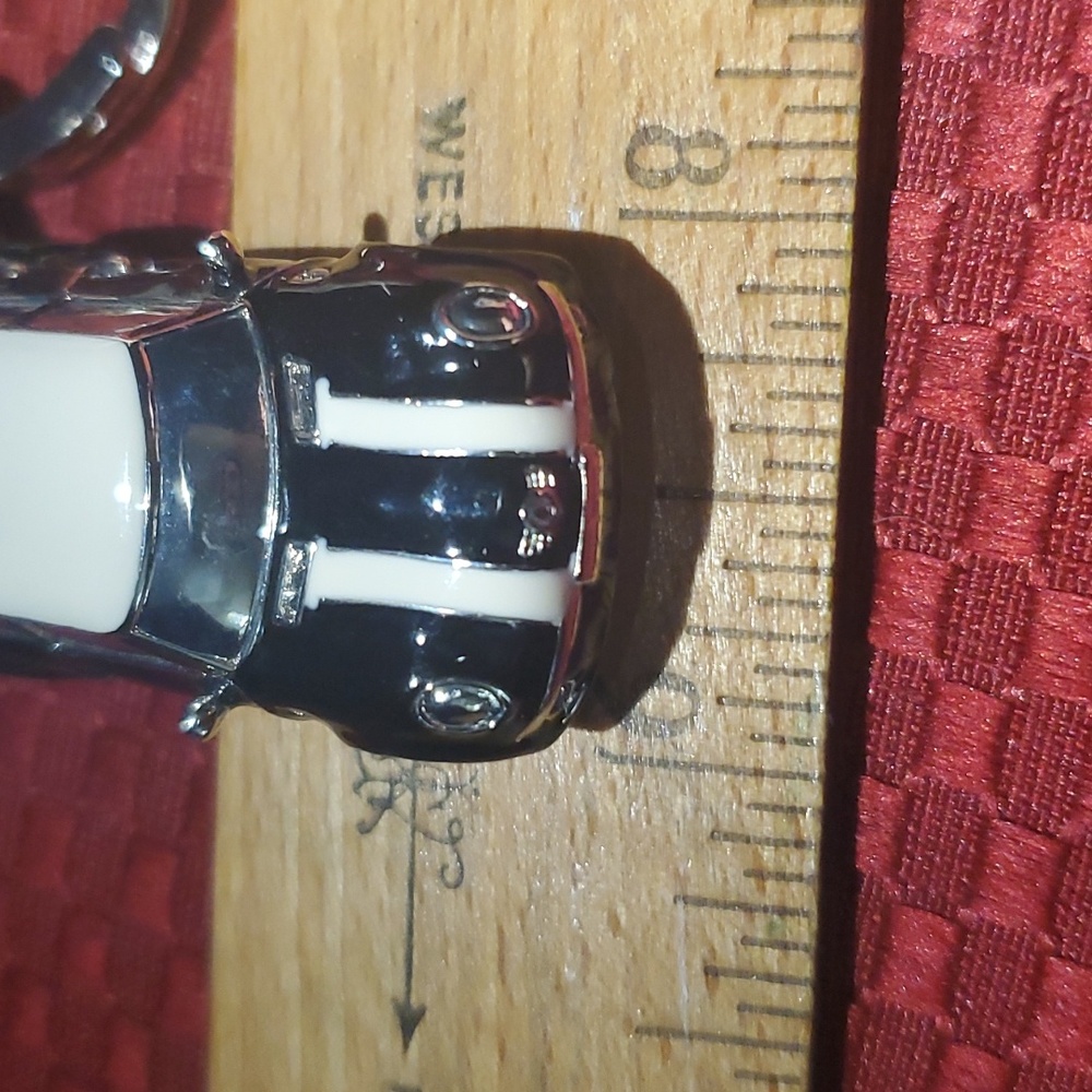 Mini Coup keychain - Picture 6 of 6